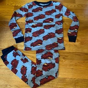Carter's 2pc Pajamas Set  🚒 size 7